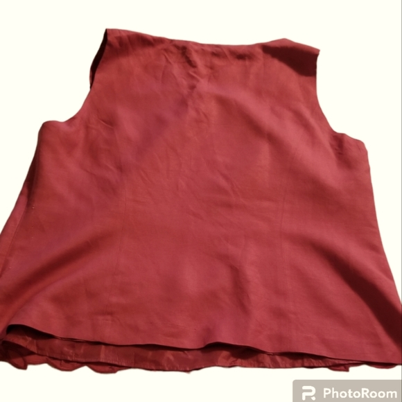 Linen blend coral/melon color shell tank summer top, w/ embroidered detail - Picture 6 of 9